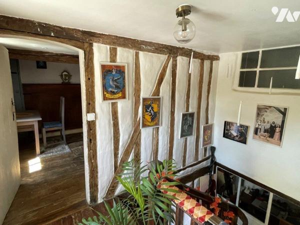 Proche de Marciac (8min) Maison ancienne (mitoyenne) au calme sur 4491m² de terrain.