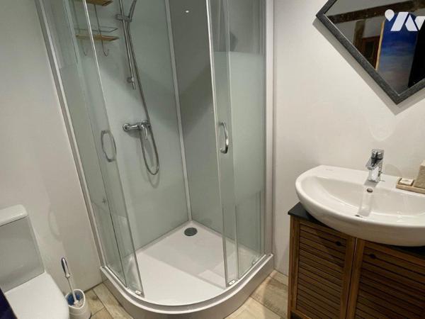 Proche de Marciac (8min) Maison ancienne (mitoyenne) au calme sur 4491m² de terrain.