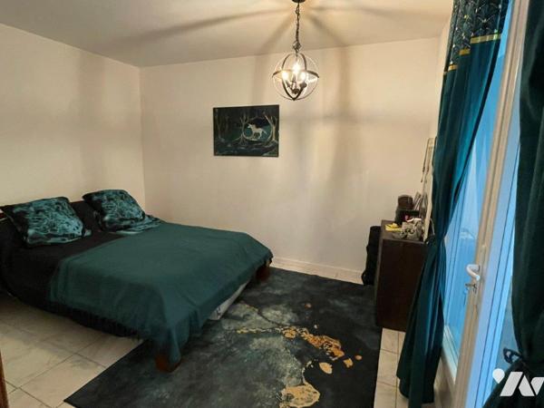 Proche de Marciac (8min) Maison ancienne (mitoyenne) au calme sur 4491m² de terrain.