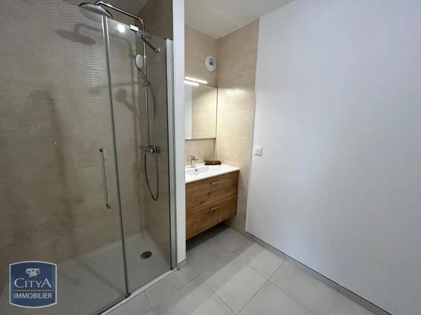 Location appartement 3 pièces de 77.09m²