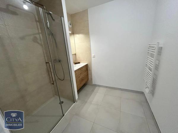 Location appartement 3 pièces de 77.09m²