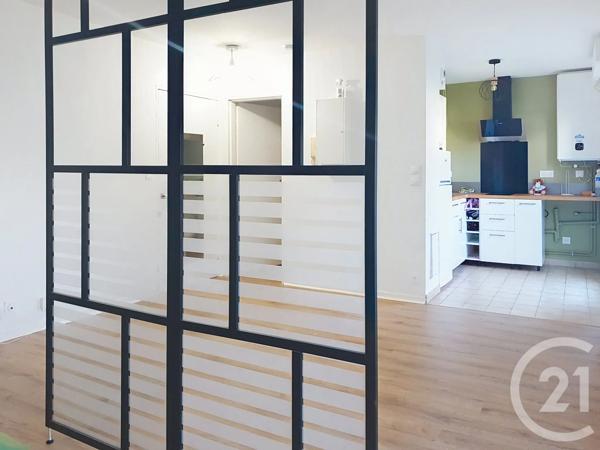 Appartement Studio à vendre  1 pièce - 30,97 m 2   CREPY EN VALOIS  - 60
