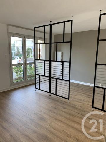 Appartement Studio à vendre  1 pièce - 30,97 m 2   CREPY EN VALOIS  - 60