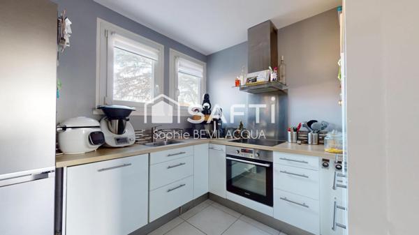 T5 RENOVE 3 CHAMBRES LUMINEUX ET SANS VIS A VIS