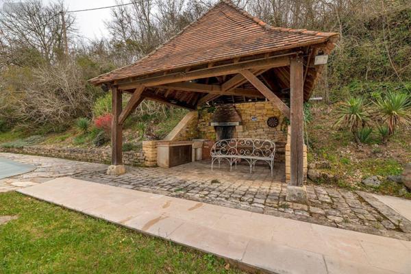 Maison à vendre à Le Bugue en Dordogne (24260), ref : 18113/150