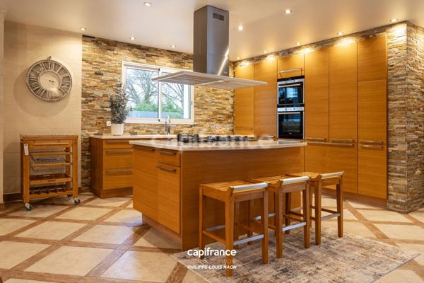 Rare sur le secteur : un plain-pied total aux prestations haut de gamme, à seulement 5mn du Mans.