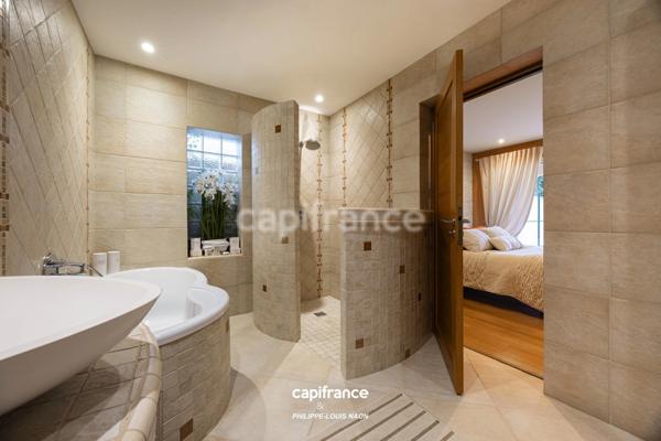 Rare sur le secteur : un plain-pied total aux prestations haut de gamme, à seulement 5mn du Mans.