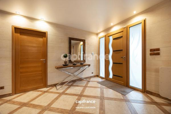 Rare sur le secteur : un plain-pied total aux prestations haut de gamme, à seulement 5mn du Mans.