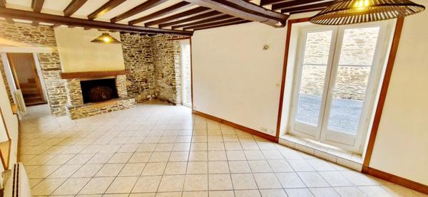 EXCLUSIVITE!! Maison en pierre – de 135 m², 3 chambres + bureau – À 5 min de Saint-Lô – Idéal investisseur / premier achat