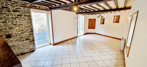 EXCLUSIVITE!! Maison en pierre – de 135 m², 3 chambres + bureau – À 5 min de Saint-Lô – Idéal investisseur / premier achat