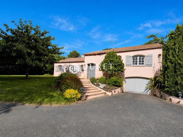 MAISON 205 M² 4 CHAMBRES 2200 M²