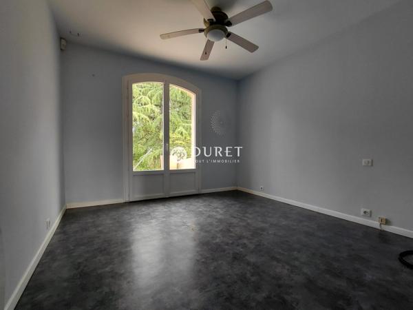 MAISON 205 M² 4 CHAMBRES 2200 M²