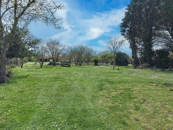 Maison - 84m2 - 3 pièces avec terrain indépendant de 2067 m2 constuctible