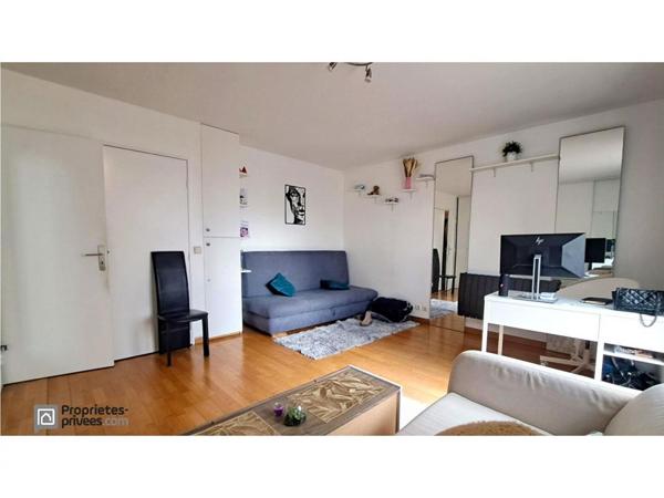 Colombes - Appartement 2 pièces de 49 m2 - Fonctionnel et lumineux, agrémenté de balcons spacieux