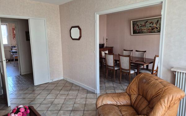 Appartement à vendre    4 pièces • 75,50 m2 Poissy