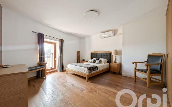 Maison à vendre    4 pièces •  Châteauneuf-du-Pape