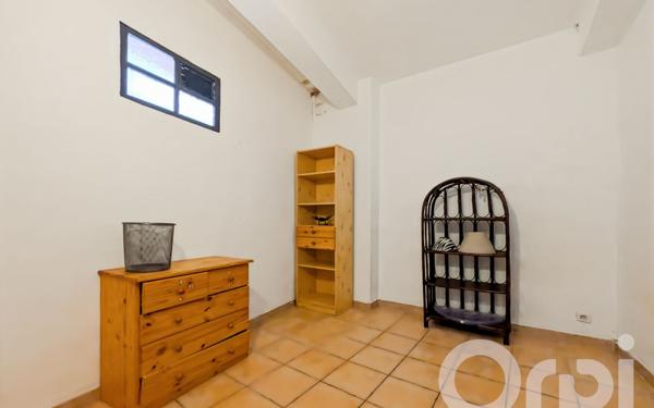 Maison à vendre    4 pièces •  Châteauneuf-du-Pape