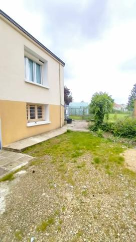 “Maison Confortable de 93 m² avec 3 Chambres et Terrain de 606 m²”