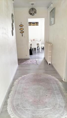 “Maison Confortable de 93 m² avec 3 Chambres et Terrain de 606 m²”