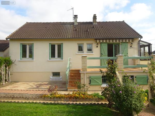 Pavillon à vendre à Nogent-le-Rotrou dans l'Eure-et-Loir (28400), ref : NOG 1004