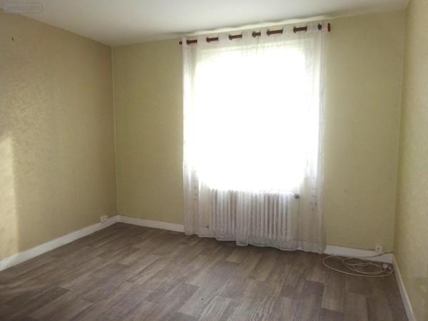 Pavillon à vendre à Nogent-le-Rotrou dans l'Eure-et-Loir (28400), ref : NOG 1004