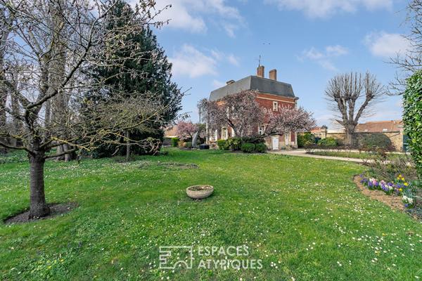 Maison de maître rénovée avec Parc et dépendances