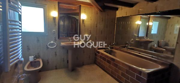 Maison de ville en pierre GONTAUD DE NOGARET 8 Pièces