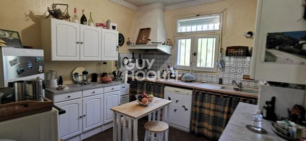 Maison de ville en pierre GONTAUD DE NOGARET 8 Pièces