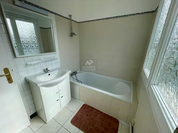 Appartement Poissy 3 pièce(s) 76m2 €279 000 ** - Référence 9169
