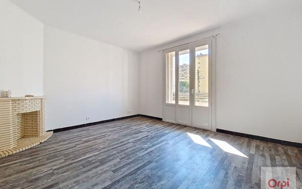 Appartement à louer    3 pièces • 67 m2 Ajaccio