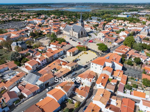 Maison T5 à rénover avec garage dans le bourg d’Olonne-sur-Mer