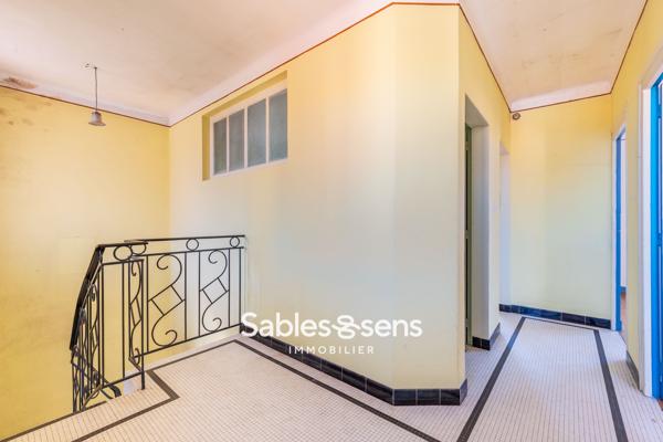 Maison T5 à rénover avec garage dans le bourg d’Olonne-sur-Mer