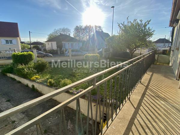 Pavillon sur sous-sol proche hôpital