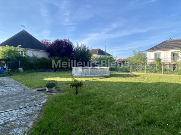 Pavillon sur sous-sol proche hôpital