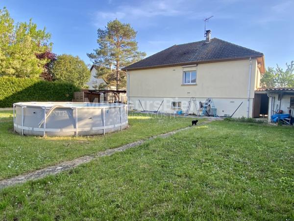 Pavillon sur sous-sol proche hôpital
