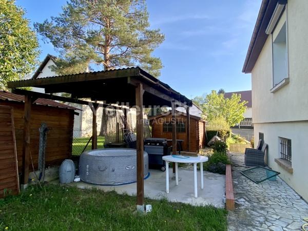 Pavillon sur sous-sol proche hôpital