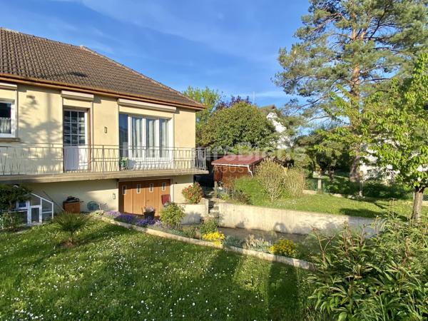 Pavillon sur sous-sol proche hôpital