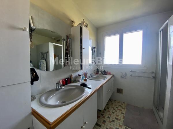 Pavillon sur sous-sol proche hôpital