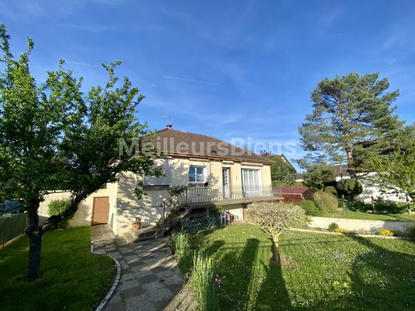 Pavillon sur sous-sol proche hôpital