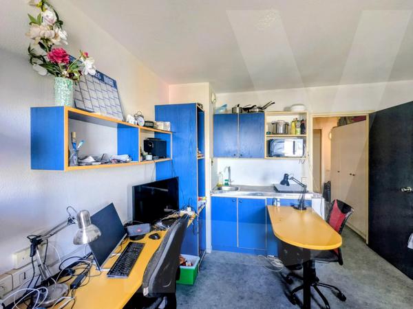 Studio 21 m² – Ile de Nantes– 3ème étage – Résidence sécurisée avec gardien - 44200 Nantes - Réf 296