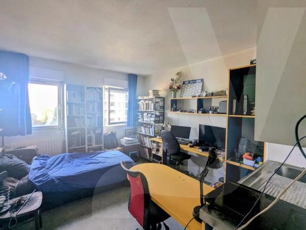 Studio 21 m² – Ile de Nantes– 3ème étage – Résidence sécurisée avec gardien - 44200 Nantes - Réf 296