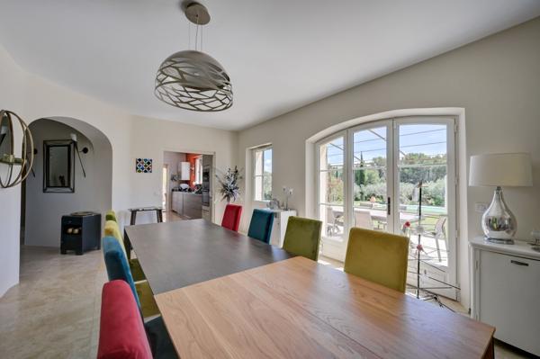 Vente Maison de luxe Aix-en-Provence 8 Pièces 230 m²