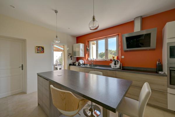 Vente Maison de luxe Aix-en-Provence 8 Pièces 230 m²