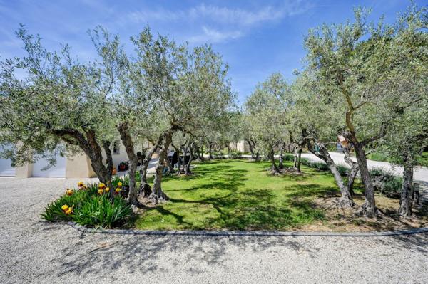 Vente Maison de luxe Aix-en-Provence 8 Pièces 230 m²