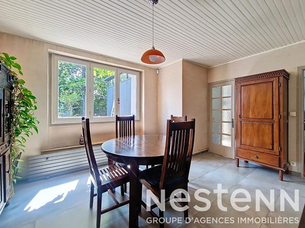 ST BONNET DE MURE Le Haut - Maison de 150 m² et 6 pièces sur terrain arboré de 549 m²