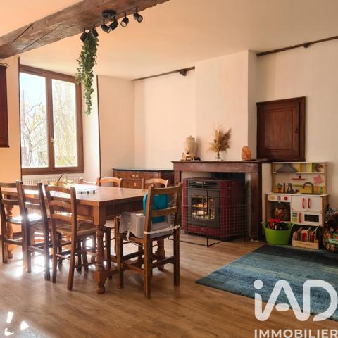 Location maison 3 pièces 83 m² Commarin