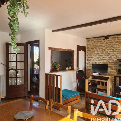 Location maison 3 pièces 83 m² Commarin