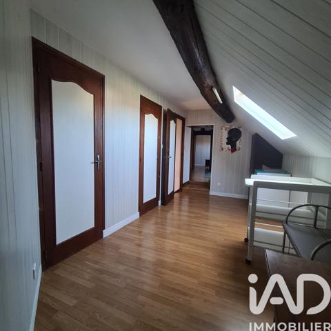 Location maison 3 pièces 83 m² Commarin