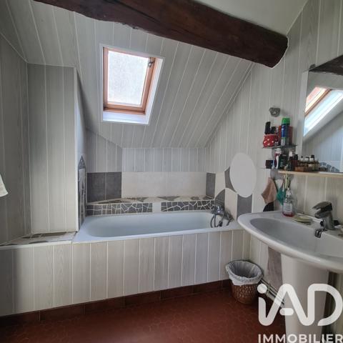 Location maison 3 pièces 83 m² Commarin