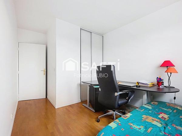 RUEIL MALMAISON- T3 avec balcon et deux parkings